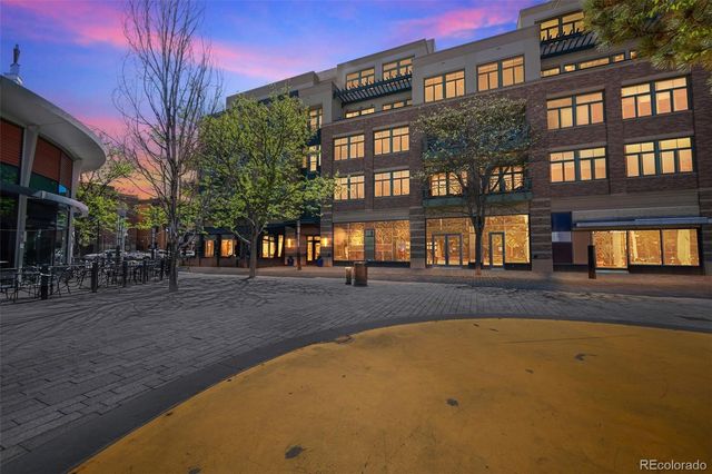 7220 W Bonfils Lane 302, Lakewood, CO 80226