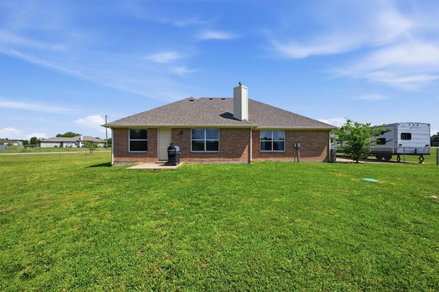 102 Brittany Drive, Fate, TX 75189