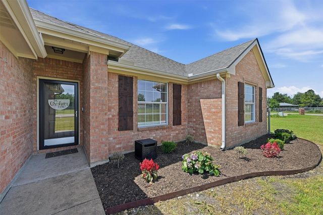 102 Brittany Drive, Fate, TX 75189