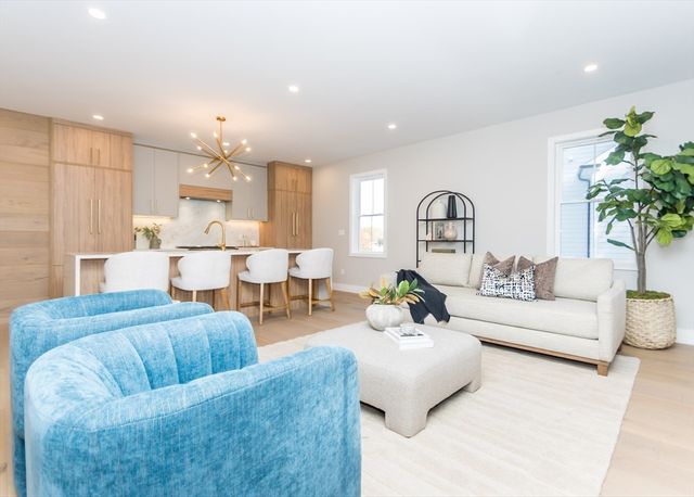 22 Irene Circle, Waltham, MA 02453
