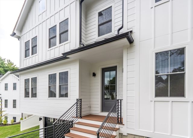 22 Irene Circle, Waltham, MA 02453