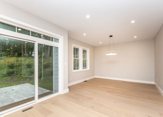 22 Irene Circle, Waltham, MA 02453