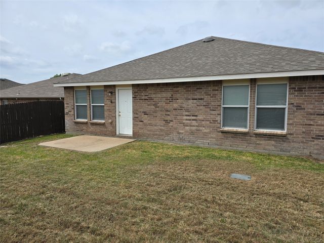 9028 Navigation Drive, Fort Worth, TX 76179