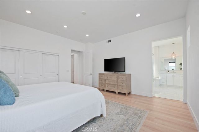 27533 Golden Currant Place, Valencia, CA 91381