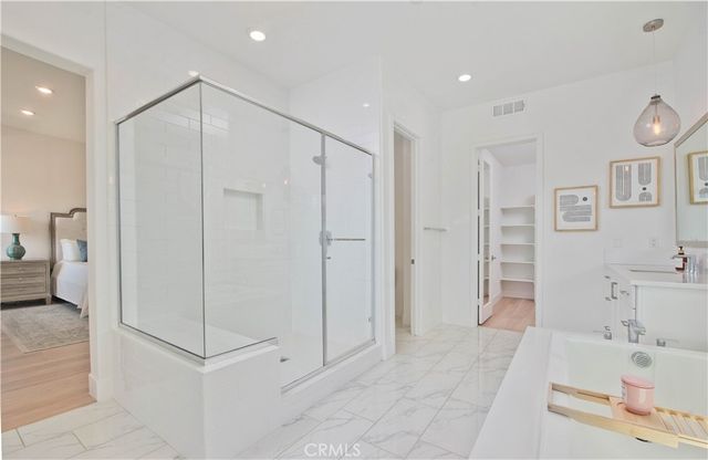 27533 Golden Currant Place, Valencia, CA 91381