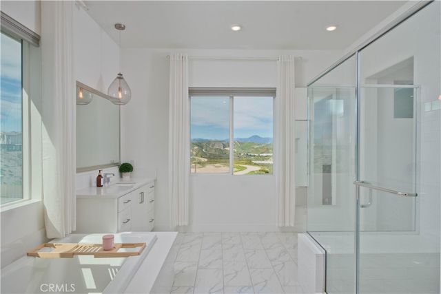 27533 Golden Currant Place, Valencia, CA 91381