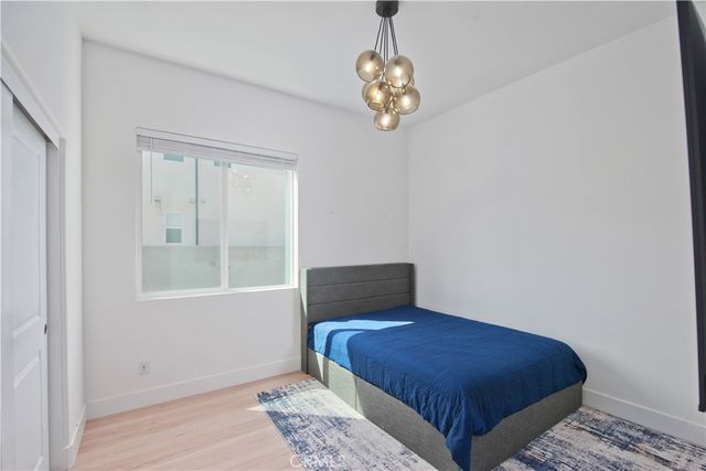 27533 Golden Currant Place, Valencia, CA 91381