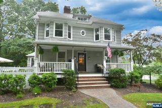 4 4th Street, Park Ridge, NJ 07656