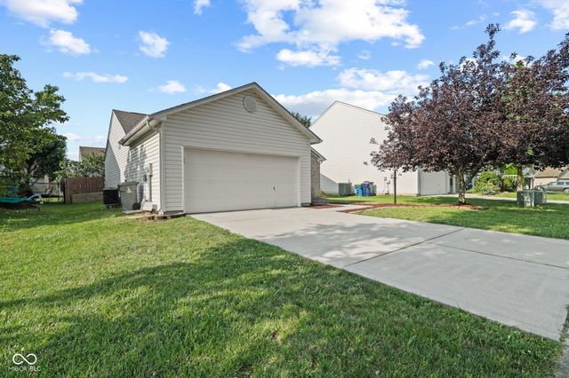 12225 Outside Trail Court, Noblesville, IN 46060