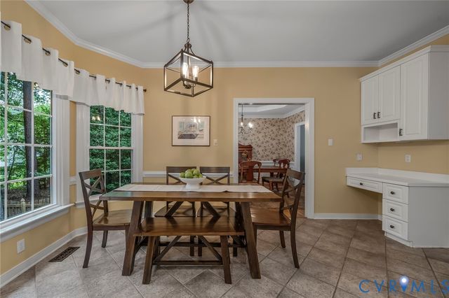10081 Amelia Manor Ct, Hanover, VA 23116