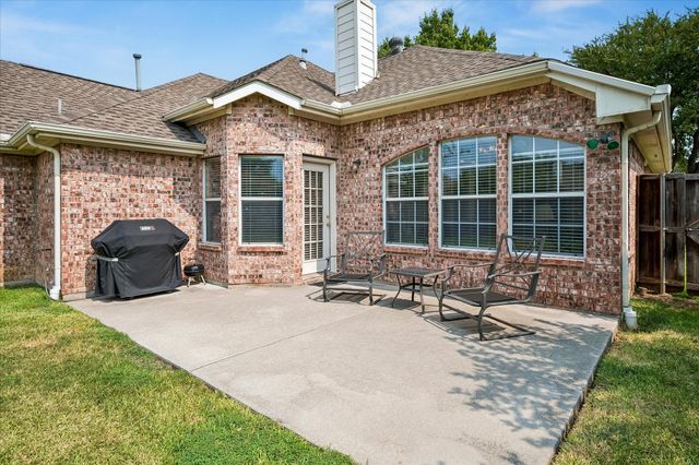 1537 Bosque Drive, Carrollton, TX 75010