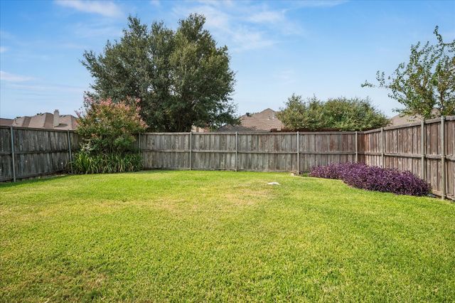 1537 Bosque Drive, Carrollton, TX 75010