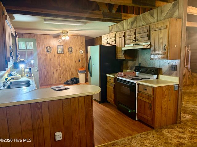 913 Franks Creek Road, Robbinsville, NC 28771