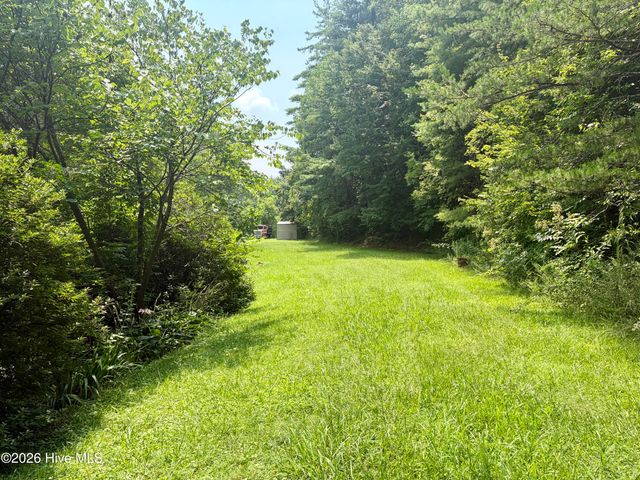 913 Franks Creek Road, Robbinsville, NC 28771