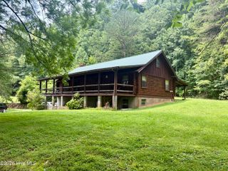 913 Franks Creek Road, Robbinsville, NC 28771