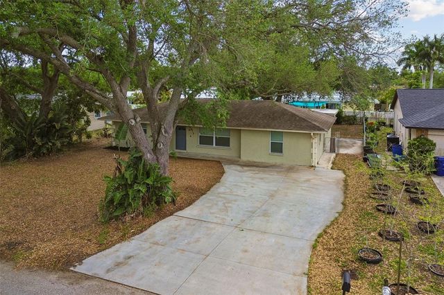 4018 PRADO DRIVE, Sarasota, FL 34235