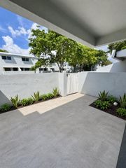 1968 NW 4th Court 323, Miami, FL 33136