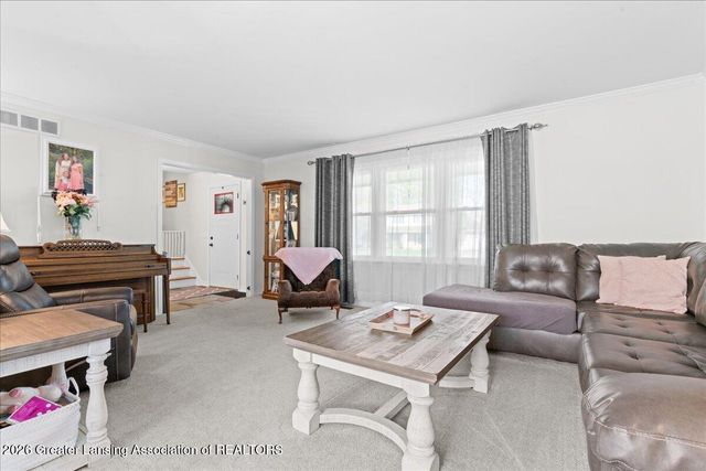 234 Chanticleer Trail, Lansing, MI 48917