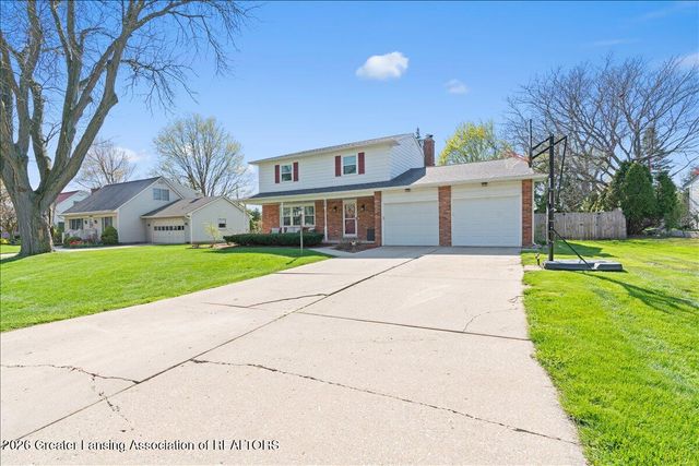 234 Chanticleer Trail, Lansing, MI 48917