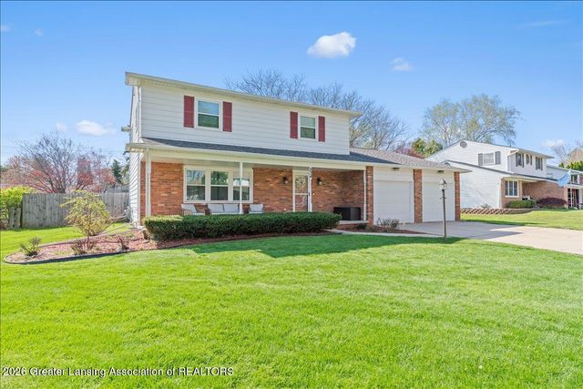 234 Chanticleer Trail, Lansing, MI 48917