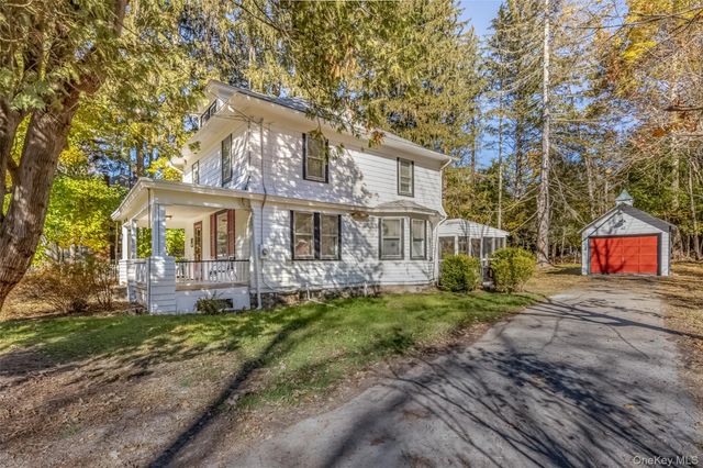 40 Lower Byrdcliffe Road, Woodstock, NY 12498