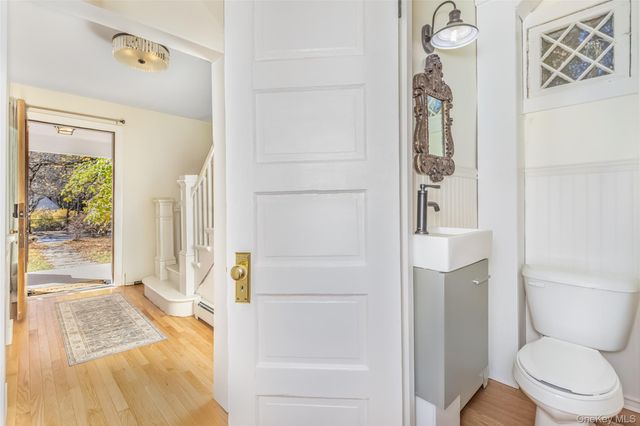 40 Lower Byrdcliffe Road, Woodstock, NY 12498