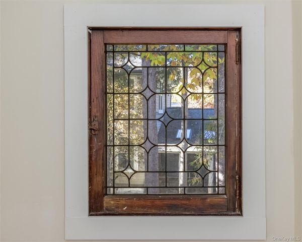 40 Lower Byrdcliffe Road, Woodstock, NY 12498