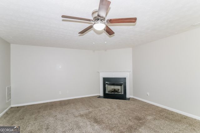 7634 Pine Gables Drive, Riverdale, GA 30296