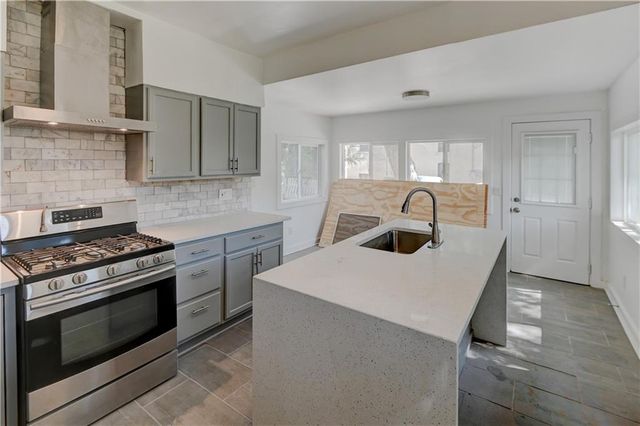 613 Chestnut Street, Leavenworth, KS 66048