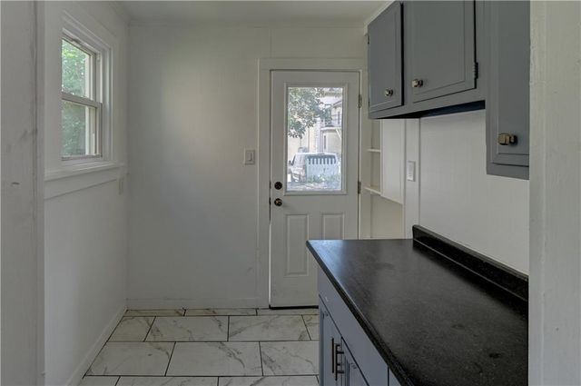 613 Chestnut Street, Leavenworth, KS 66048