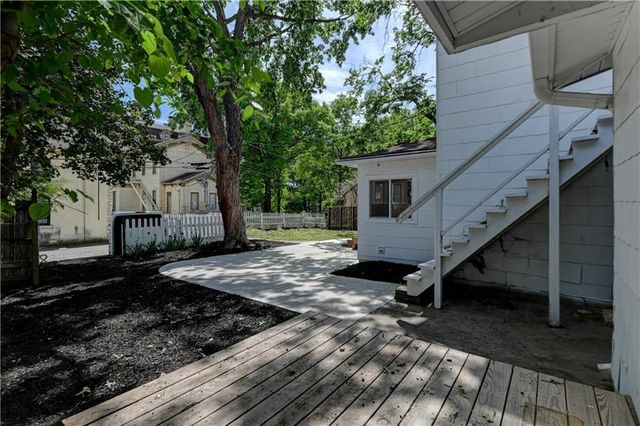 613 Chestnut Street, Leavenworth, KS 66048
