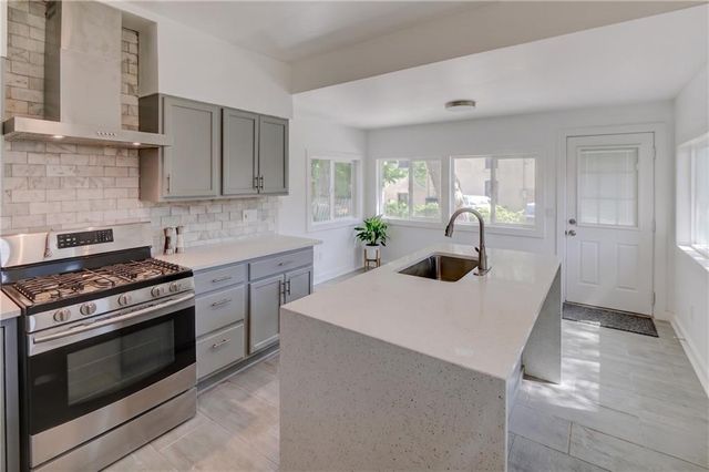 613 Chestnut Street, Leavenworth, KS 66048