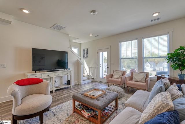 235 Dalmatian Drive, Spartanburg, SC 29307