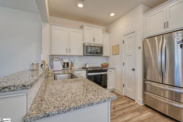 235 Dalmatian Drive, Spartanburg, SC 29307