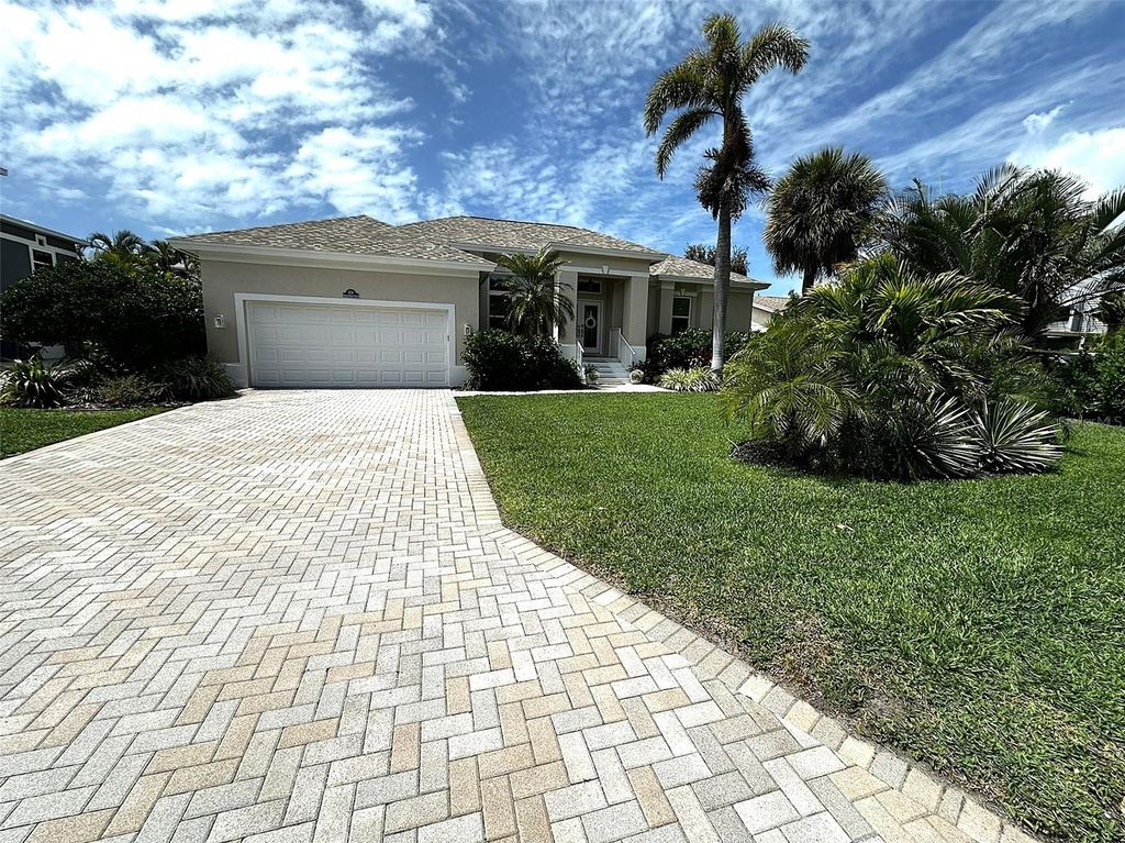 1126 2ND AVENUE S, Tierra Verde, FL 33715