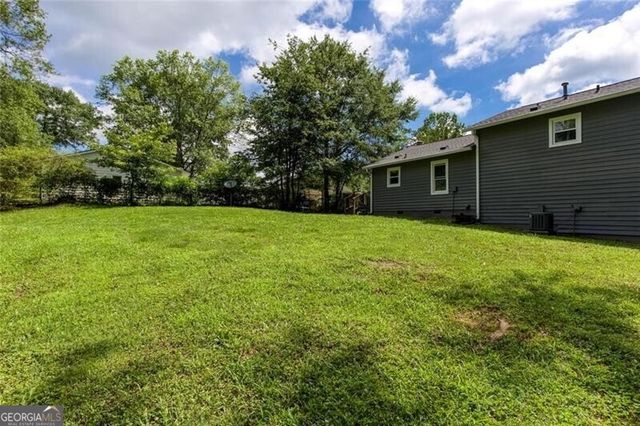 1093 Caprice Drive, Powder Springs, GA 30127