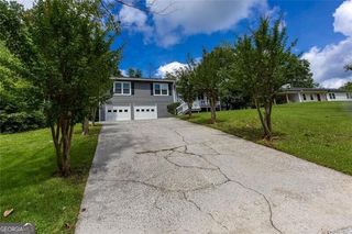 1093 Caprice Drive, Powder Springs, GA 30127