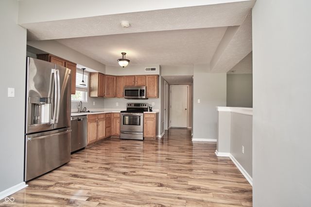 10856 Trailwood Drive, Fishers, IN 46038