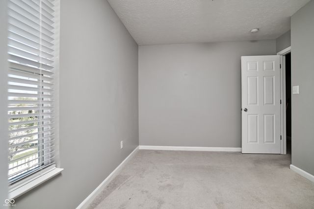 10856 Trailwood Drive, Fishers, IN 46038