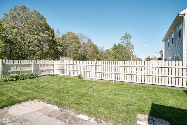 10856 Trailwood Drive, Fishers, IN 46038