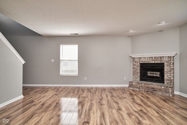 10856 Trailwood Drive, Fishers, IN 46038