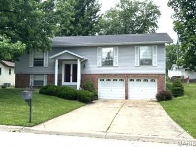 68 Julie Lane, St Peters, MO 63376