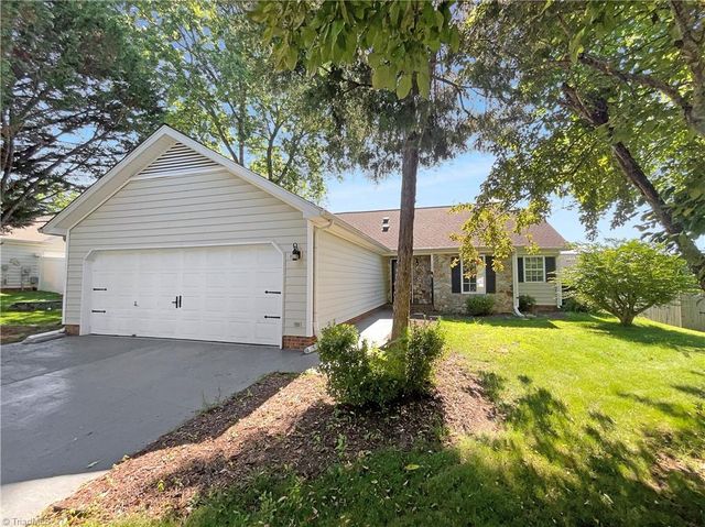 1525 Fiddlers Knoll Drive, Kernersville, NC 27284