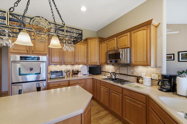 3313 47th AVENUE, Kenosha, WI 53144