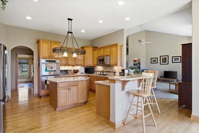 3313 47th AVENUE, Kenosha, WI 53144