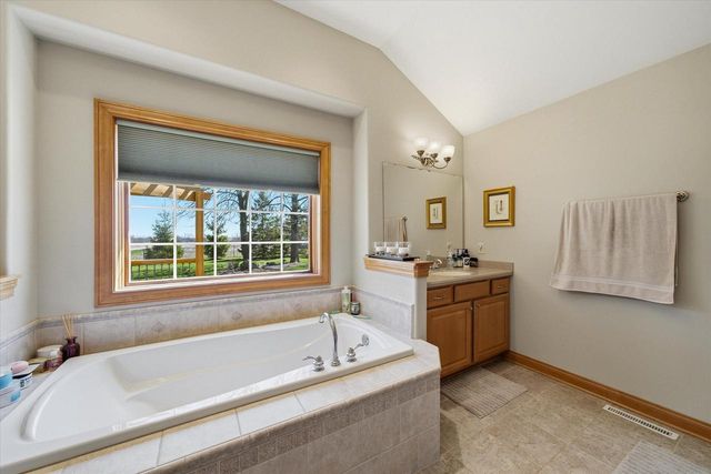 3313 47th AVENUE, Kenosha, WI 53144