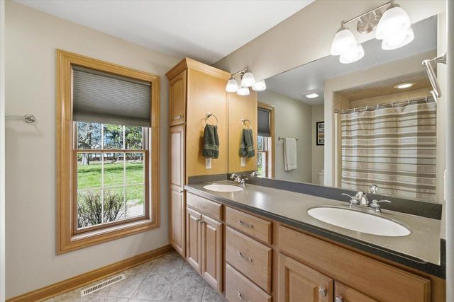 3313 47th AVENUE, Kenosha, WI 53144
