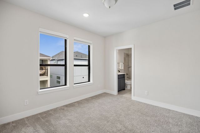 518 Winners Circle, Rowlett, TX 75088