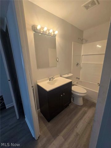 4542 W 172 Street, Cleveland, OH 44135