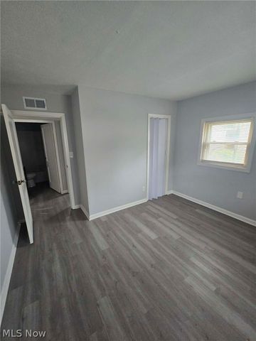 4542 W 172 Street, Cleveland, OH 44135